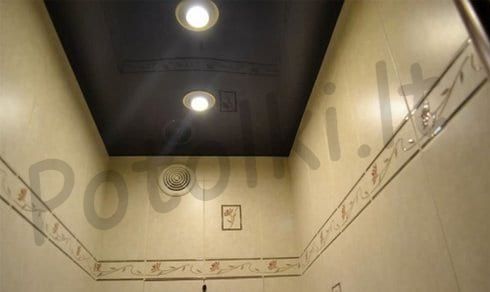 Натяжной потолок в туалете Варшава фото3